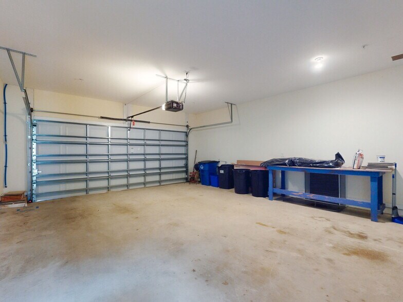 Building Photo - 1951 Turnbull Lakes Dr