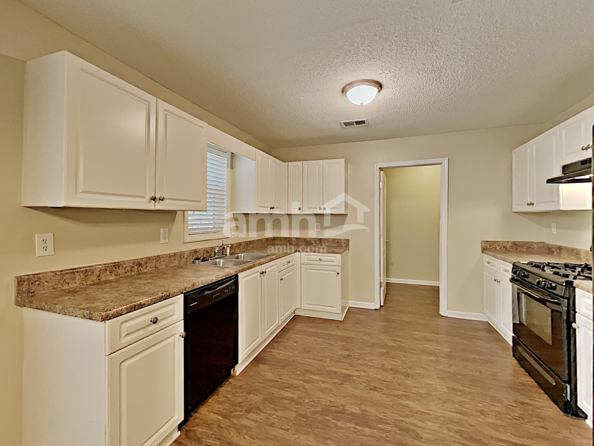 Building Photo - 32 Alston Ln SW