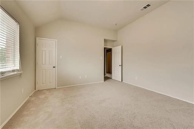 Building Photo - 9304 Regal Oaks Dr