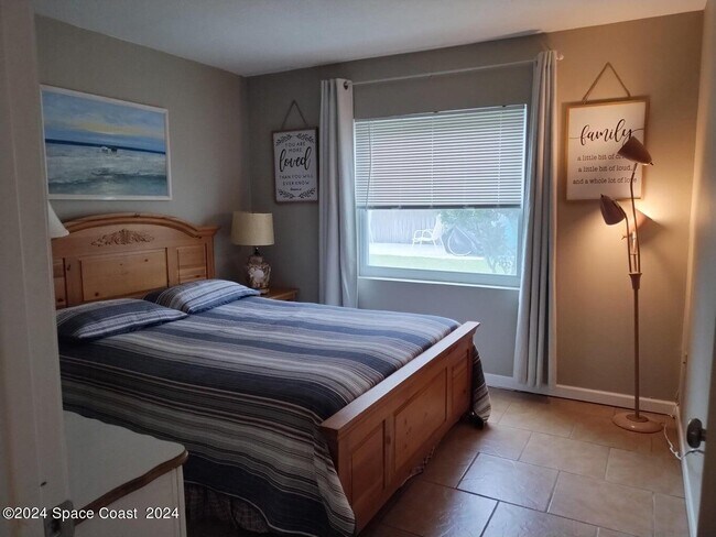 Building Photo - 311 Taylor Ave