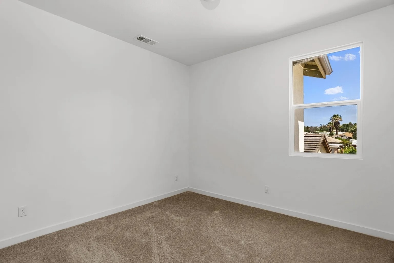 Building Photo - 5834 Norwood Ave