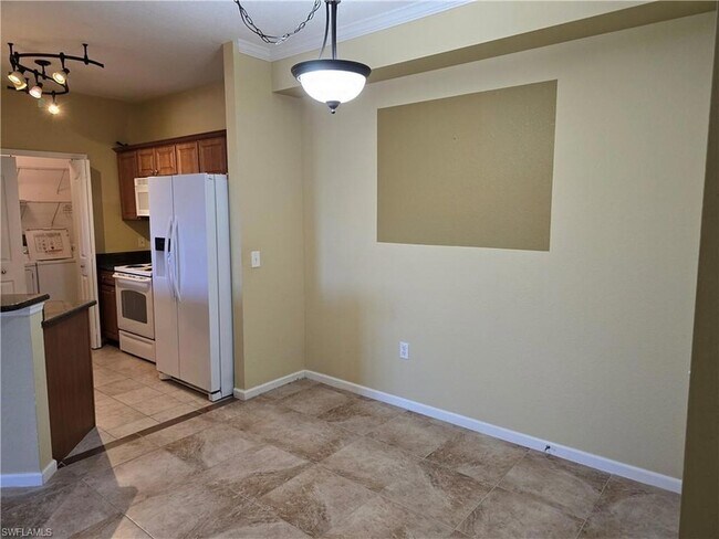 Building Photo - 12940 Positano Cir