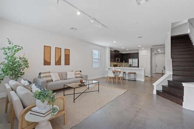 Building Photo - 6224 Aviara Dr