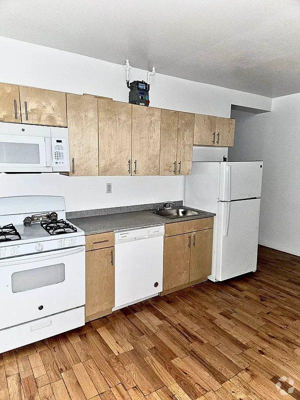 Building Photo - 2 bedroom in NEW YORK NY 10032