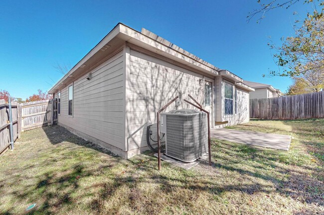 Building Photo - Spacious and Welcoming 4-Bedroom Home with...