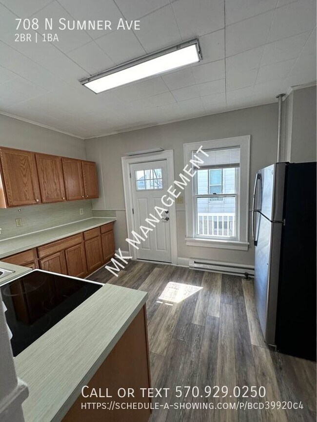 Building Photo - 2 bed /  bath