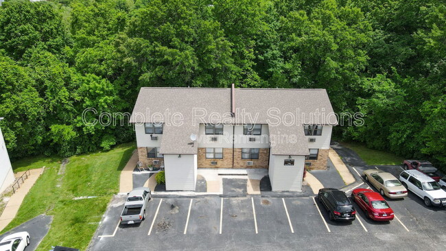 Building Photo - 790 Country Aire Ct