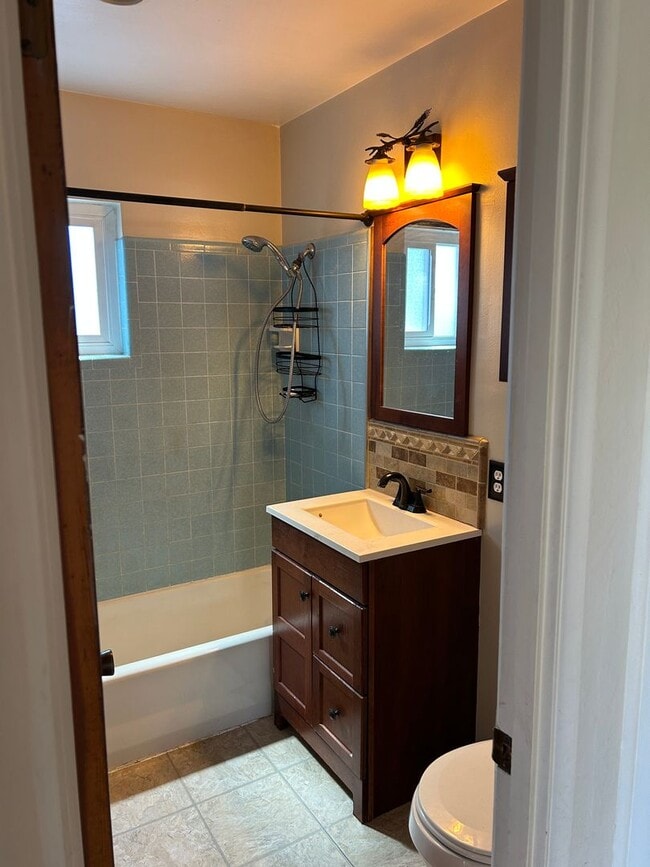 Building Photo - **READY FOR MOVE IN** SINGLE STORY HOME IN...