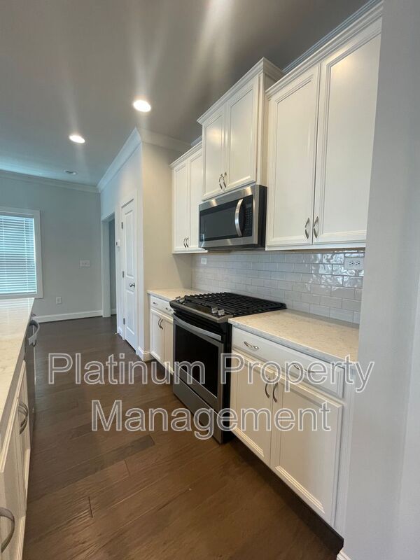 Building Photo - 2312 Echelon Ln