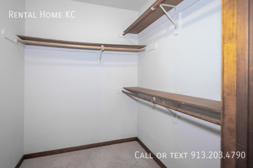 Building Photo - 16200 W 124th Cir