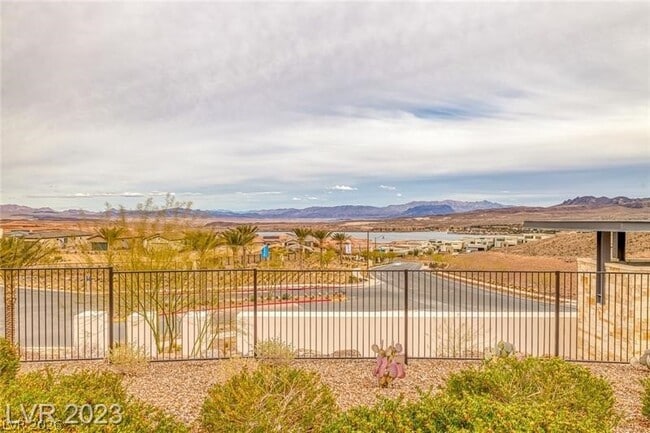 Building Photo - 10 Sun Lily Ln