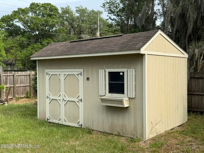 Building Photo - 2120 Blair Rd S