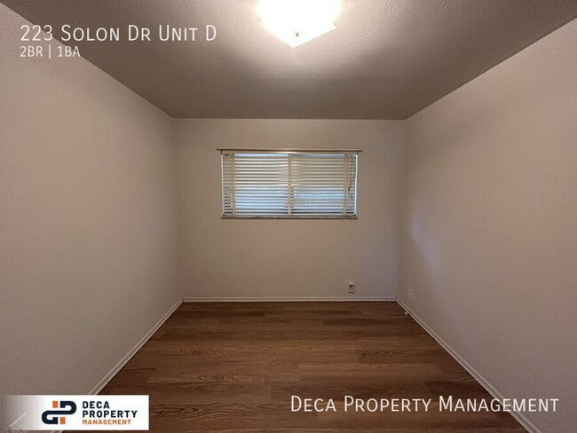Building Photo - 223 Solon Dr