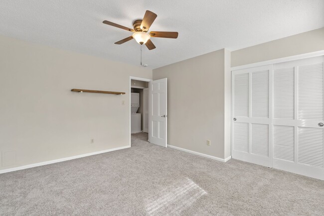 Building Photo - Modern Comfort in the Heart of West Knoxville