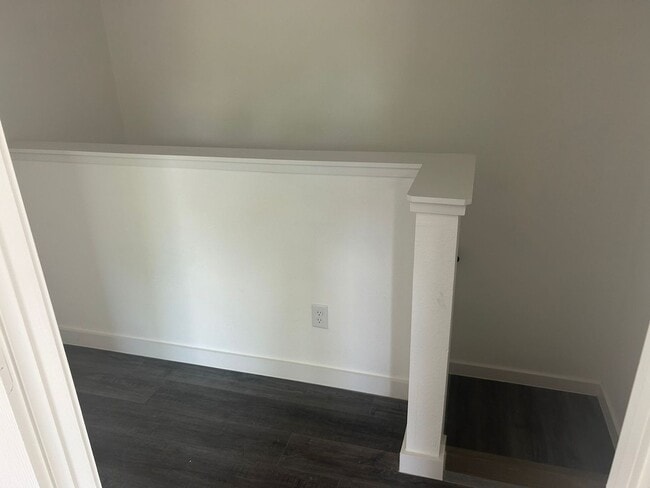 Building Photo - Brand new unit 3 bedrooms, 2.5 baths with carpod, private backyard with hi fences.