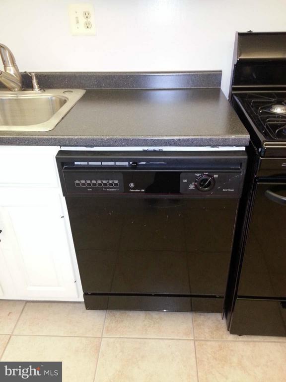 Building Photo - 326 Garner Ave