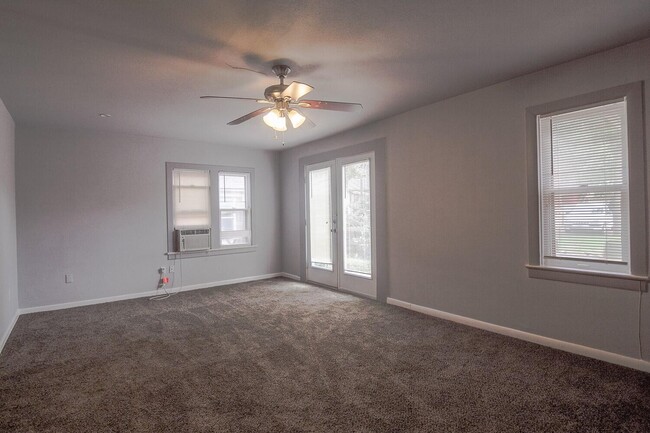 Building Photo - 2629 22nd St