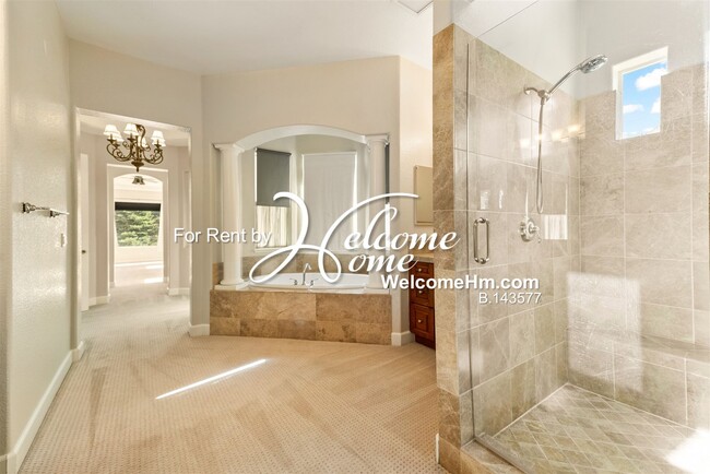 Building Photo - 15020 Redmond Lp