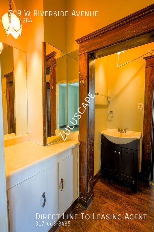 Building Photo - 709 W Riverside Ave