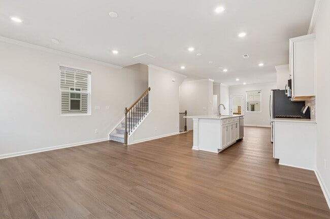 Building Photo - Available Now! New Construction - 3 Bedroo...