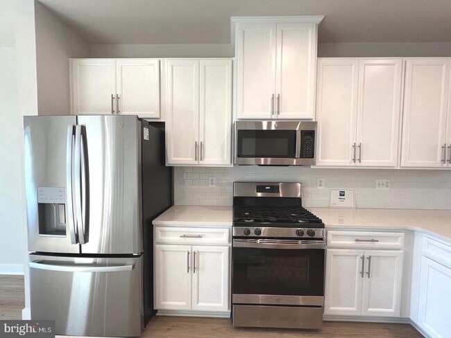 Building Photo - 4308 Ellipse Ter