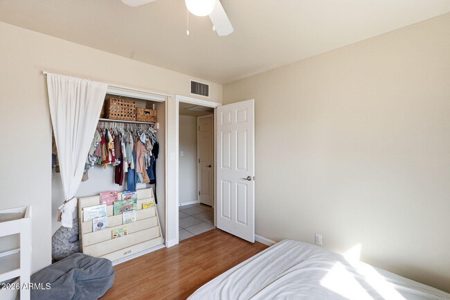 Building Photo - 2352 E Delgado St