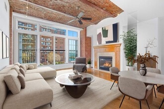 Building Photo - 174 Washington St