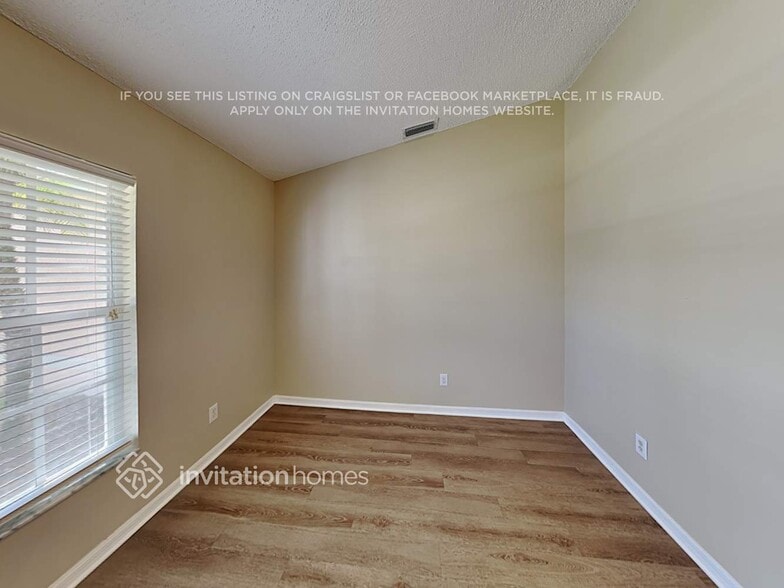 Building Photo - 1112 Juno Pl