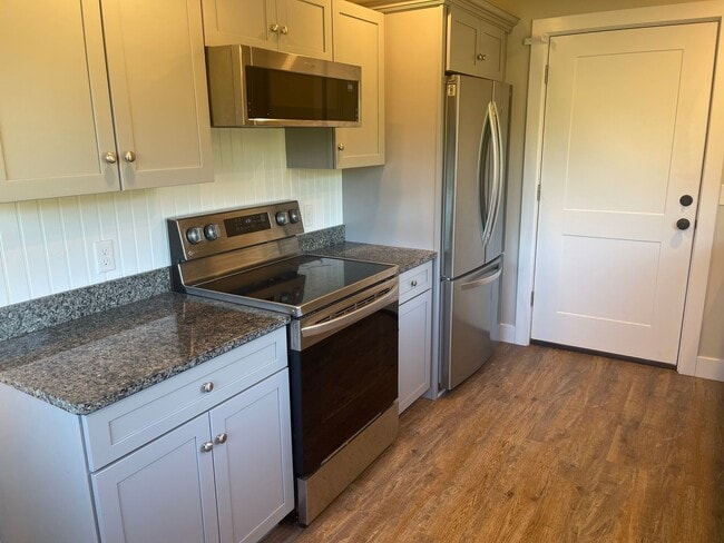 Building Photo - Private, tranquil Rental in Lenox, MA!