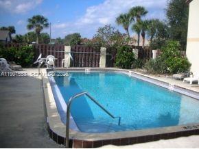 Building Photo - 1145 N Shannon Ave