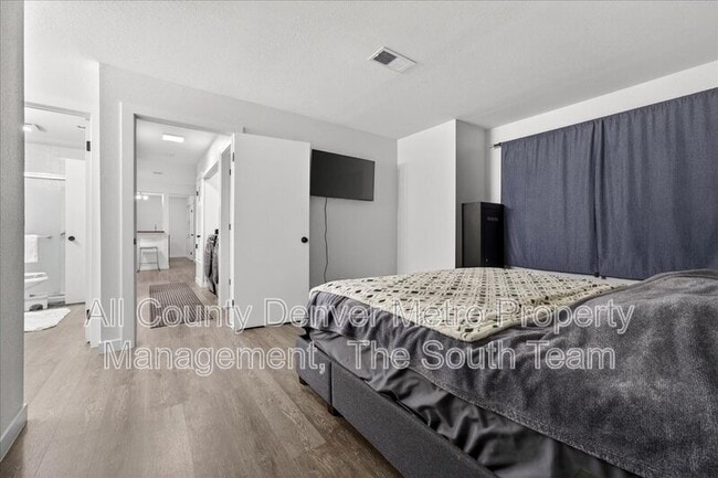 Building Photo - 7250 S Gaylord St