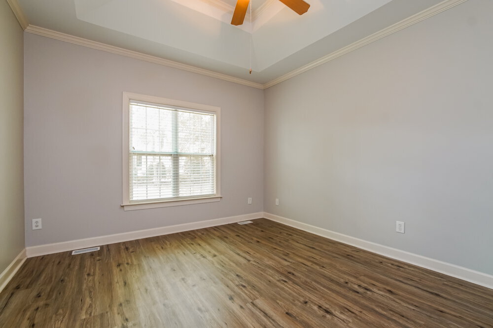 Building Photo - 169 N Farm Dr