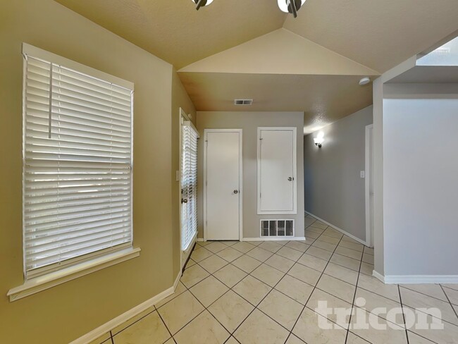 Building Photo - 5442 Gold Rush Dr NW