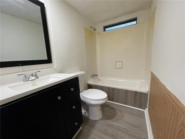 Building Photo - 111 Plott Dr