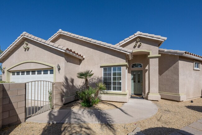 Building Photo - 45138 Banff Springs St