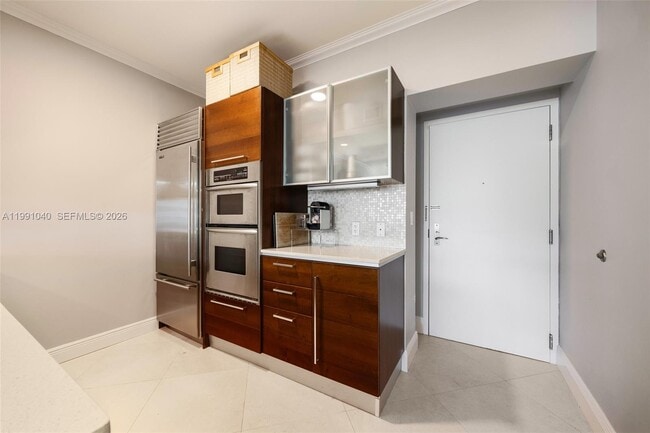 Building Photo - 218 SE 14th St