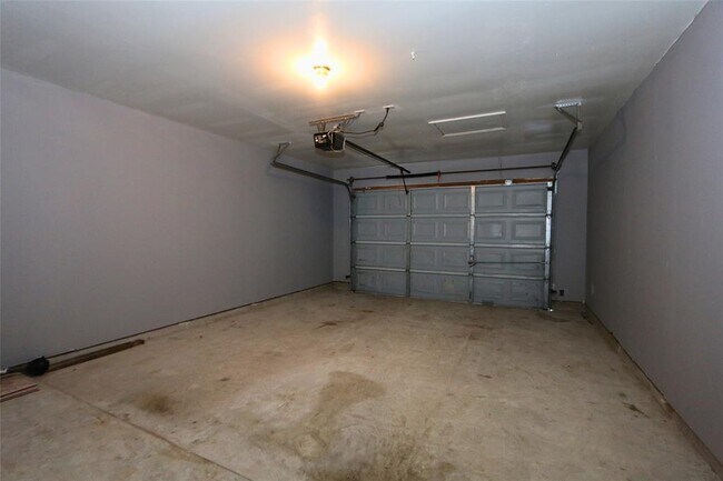 Building Photo - 3222 Jorns St