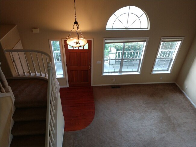 Building Photo - 3+ Bedroom Glen Ellen Home!