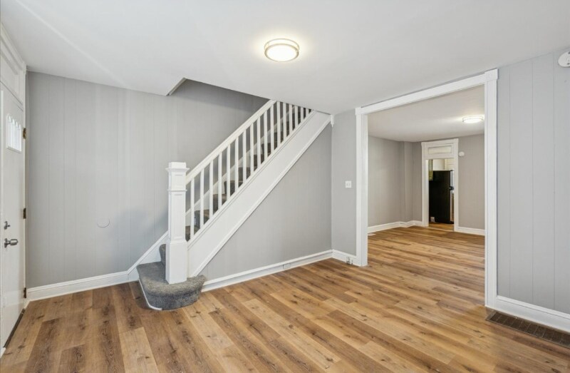 Building Photo - 30 N Abington Ave