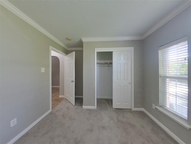 Building Photo - 21478 Olympic Forest Dr