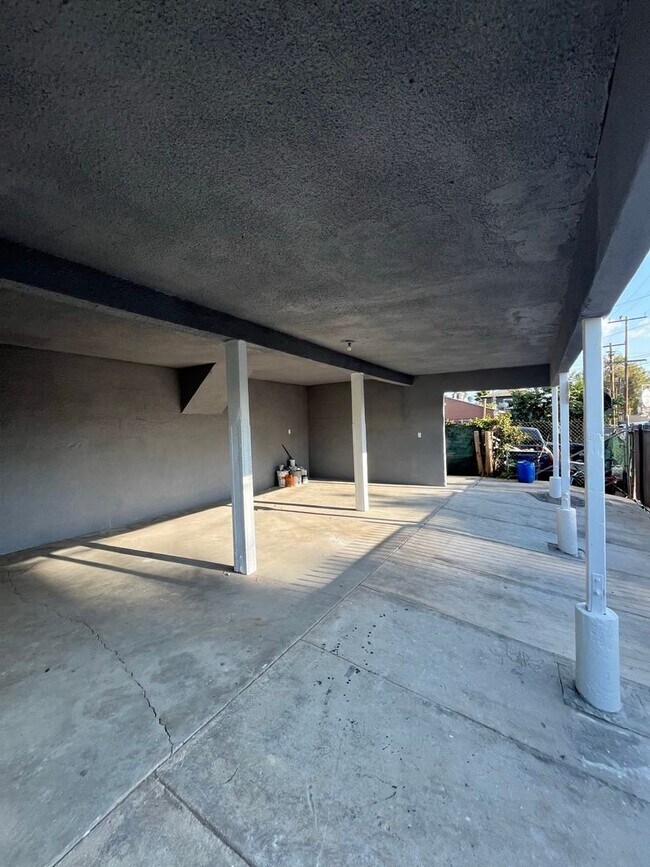 Building Photo - Gretna