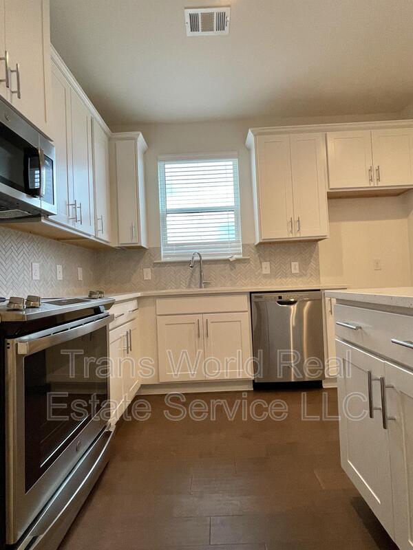 Building Photo - 158 N Auburn Landing Pl