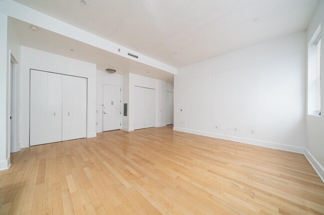 Building Photo - 4 Beacon Way
