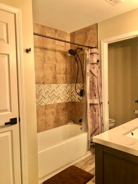 Building Photo - 9947 Reindeer Way Ln