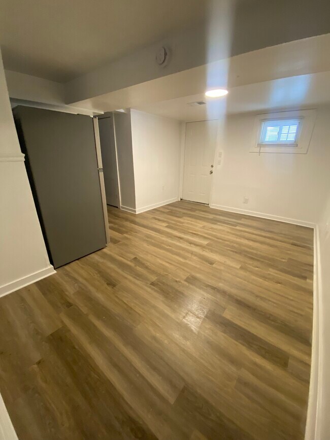 Building Photo - 4046 Tylor Blvd-4