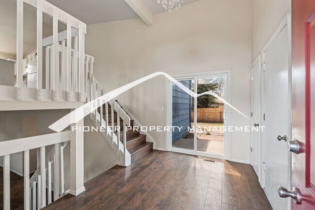 Building Photo - "Westside is the Best Side" - 4 bedroom, 2 full bathroom, 2 car garage, and fully enclosed yard.