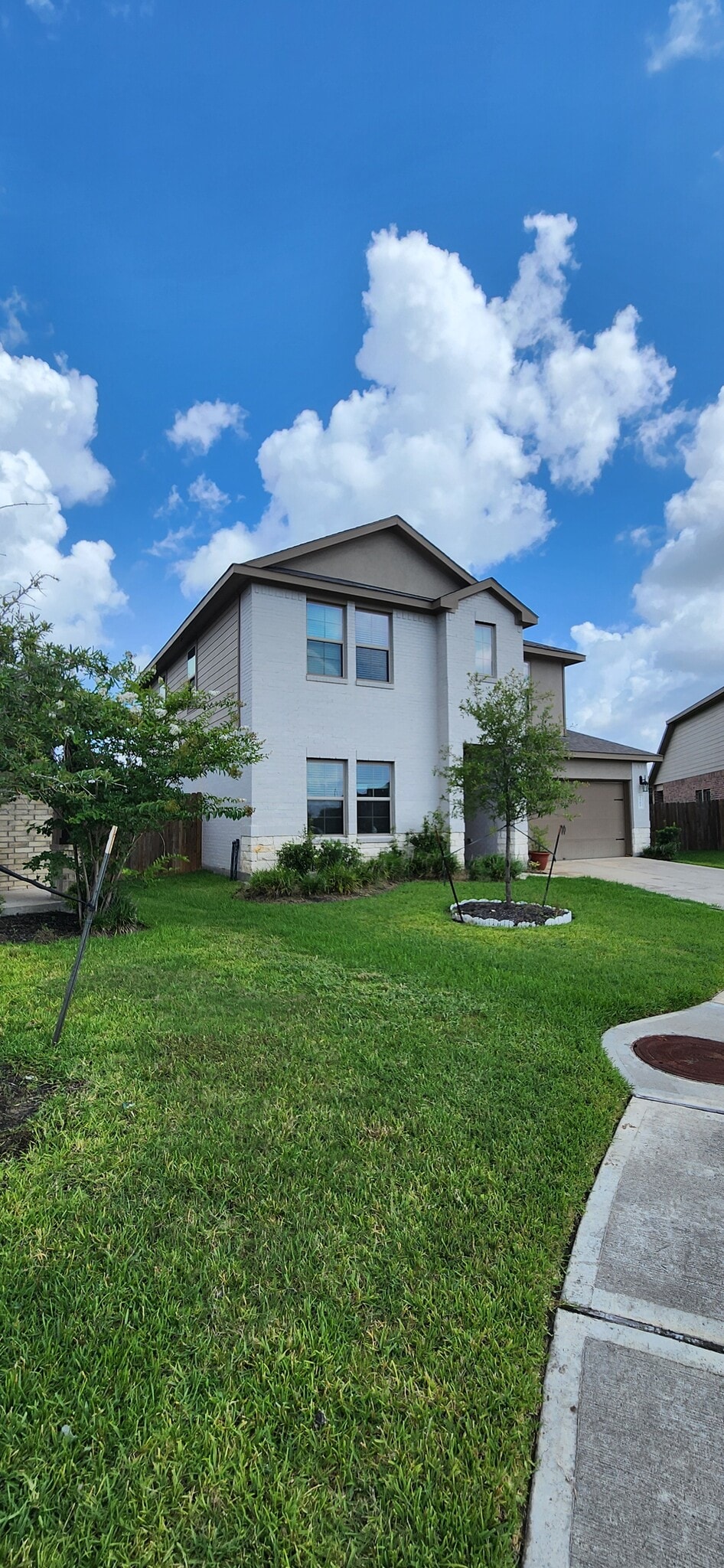 Building Photo - 3502 Park Vista Dr
