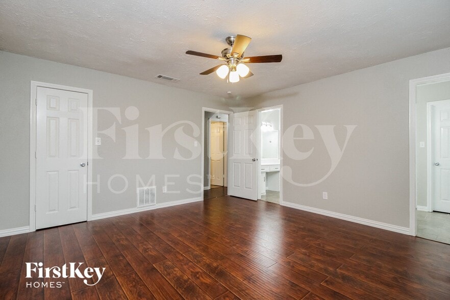 Building Photo - 1909 Big Sky Dr