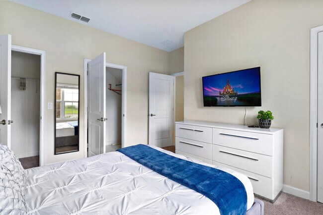 Building Photo - 4802 Romeo Cir