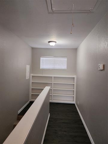 Building Photo - 900 W Mulberry St